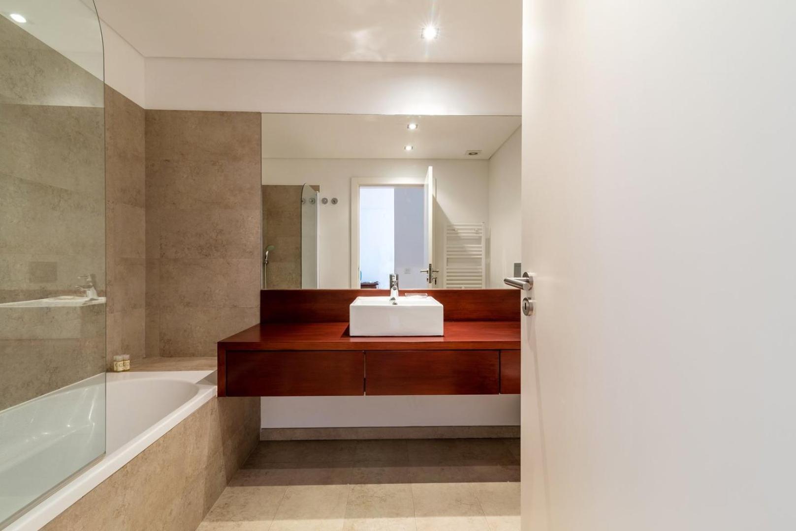 Guestready - Alges Apt With Stunning Rooftop Pool Apartment Exterior photo